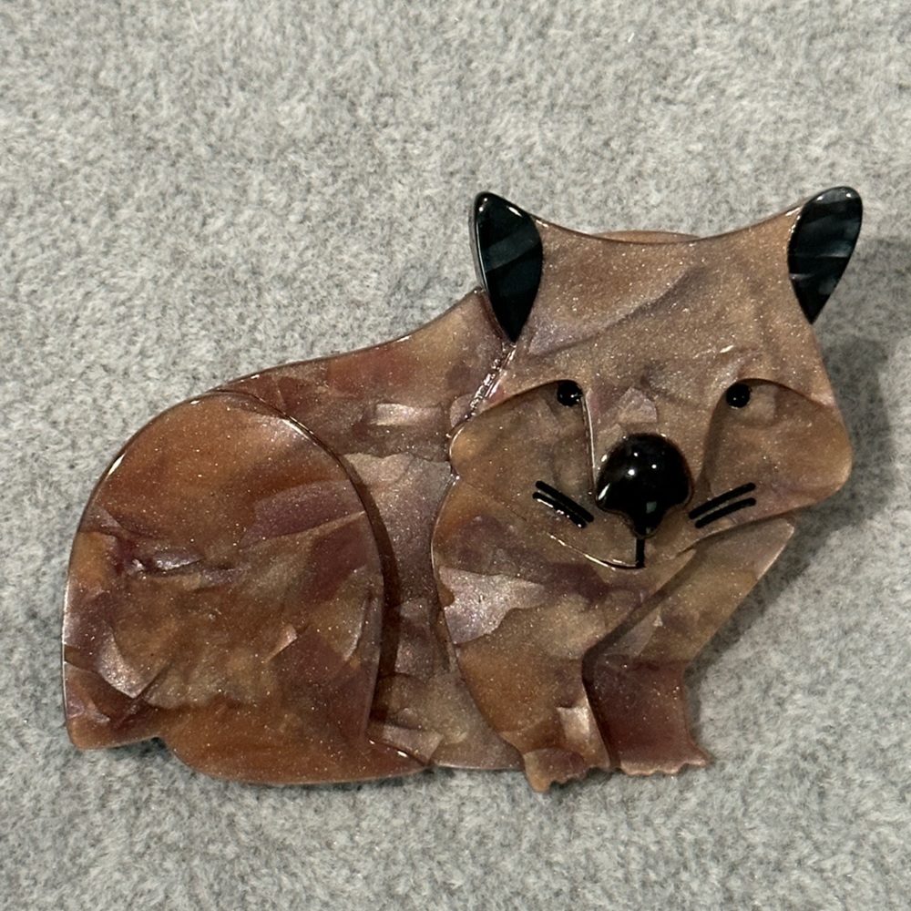 Erstwilder Wombat Brooch NWT